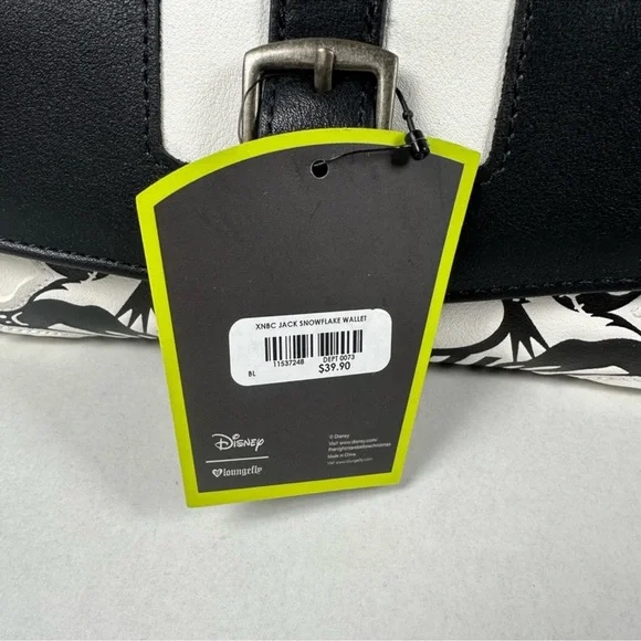 Loungefly Disney The Nightmare Before Christmas Heart Logo Set - Picture 3 of 10